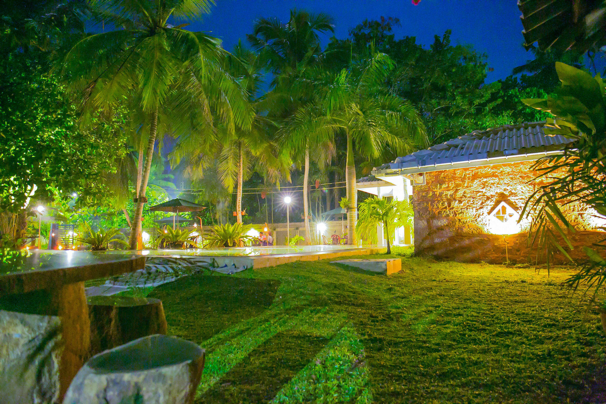 Pavana Hotel Negombo Exterior foto